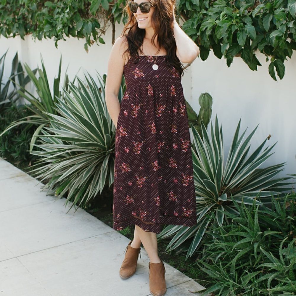 Knot Sisters Maroon Floral Flowy Dress Women’s Large